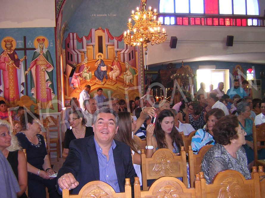 Ο Τάκης Μαρινάκος, πρόεδρος του Λιμενικού Ταμείου Βόχας, χαμογελά στο φακό!