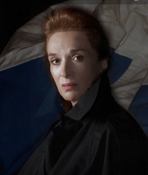 Η ηθοποιός Μαίρη Βιδάλη ως Λέλα  Καραγιάννη